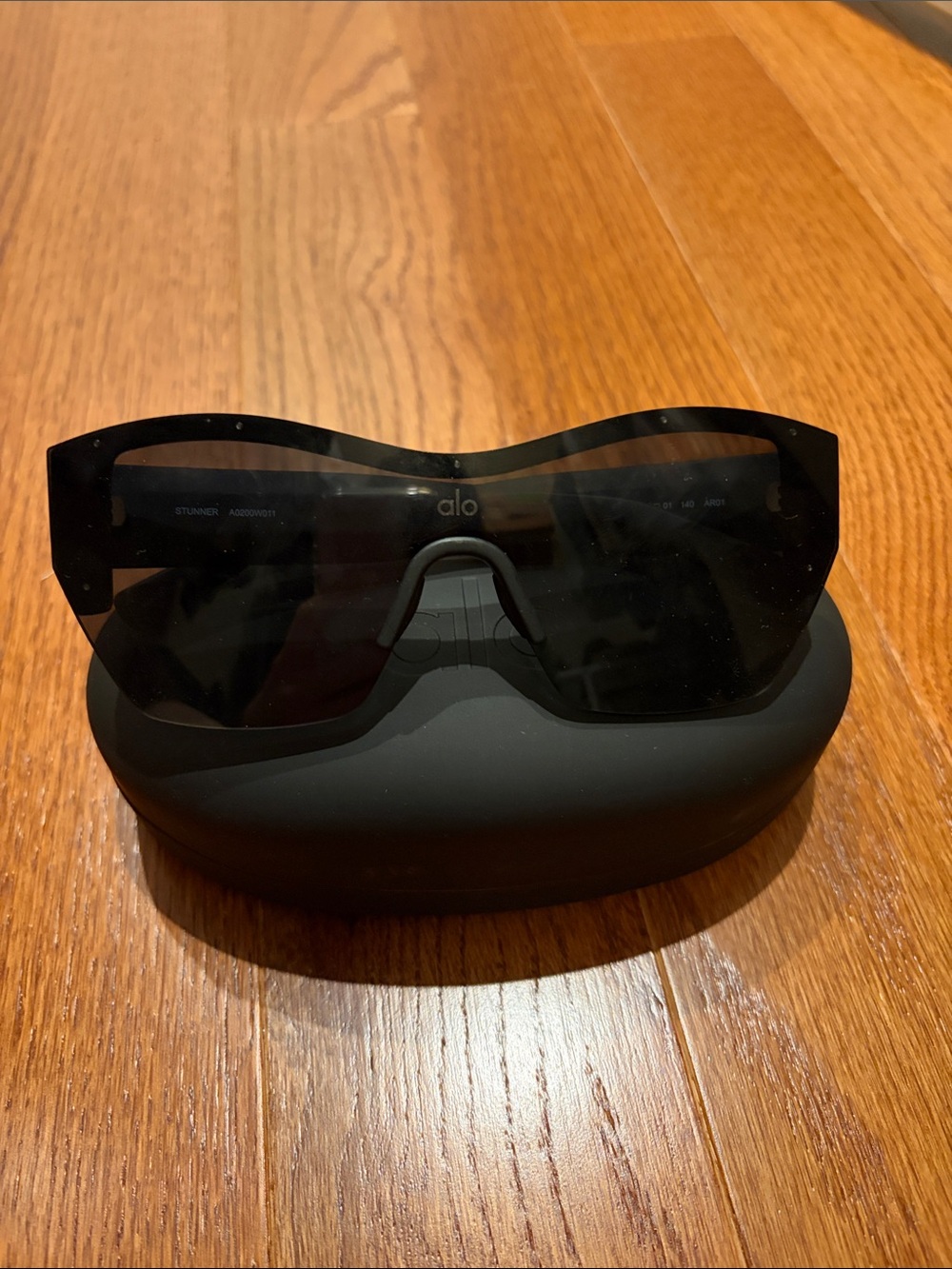 Alo Yoga Stunner Sunglasses